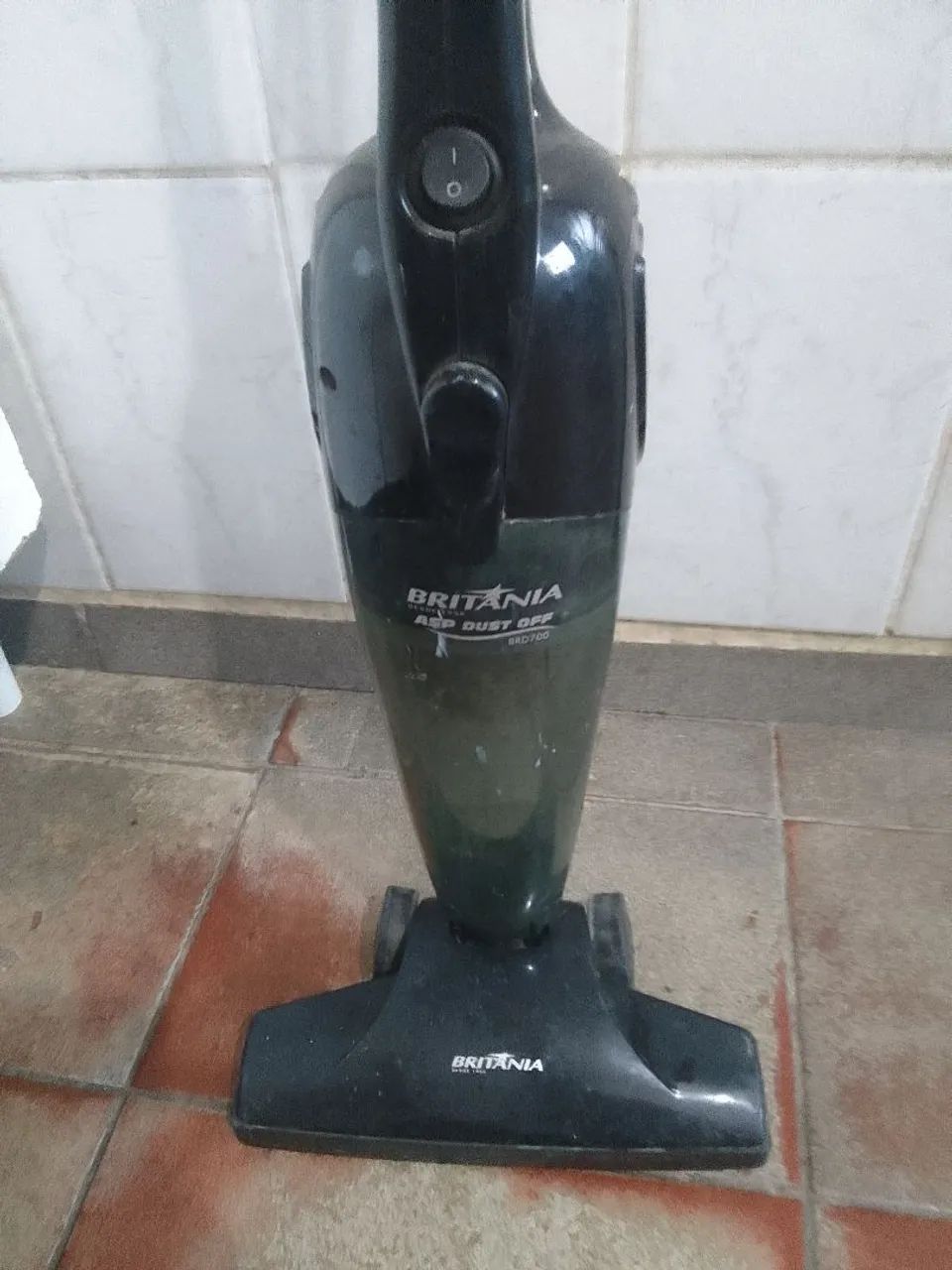 Aspirador de pó britania