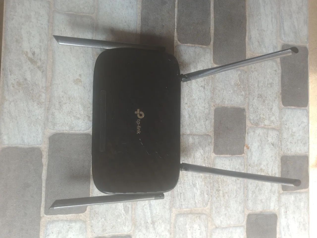Vendo roteador tp link EC225 G5