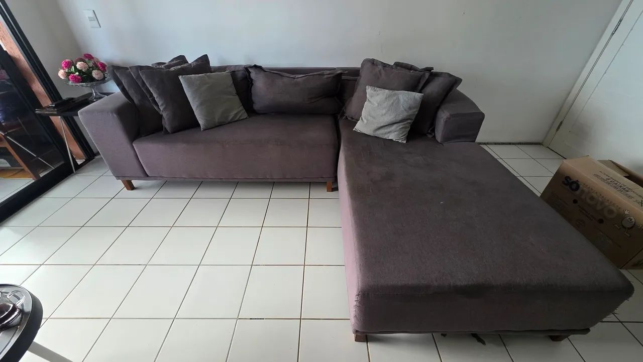 Vendo Sofá com Almofadas - Foto 3