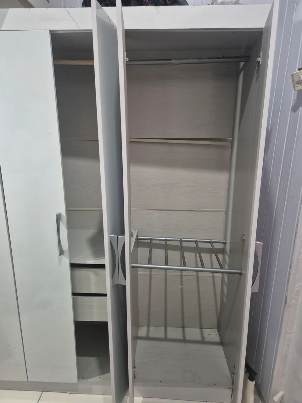 Guarda-roupa casal branco - Foto 3