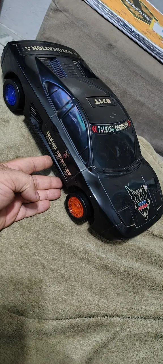 carro antigo anos 80 