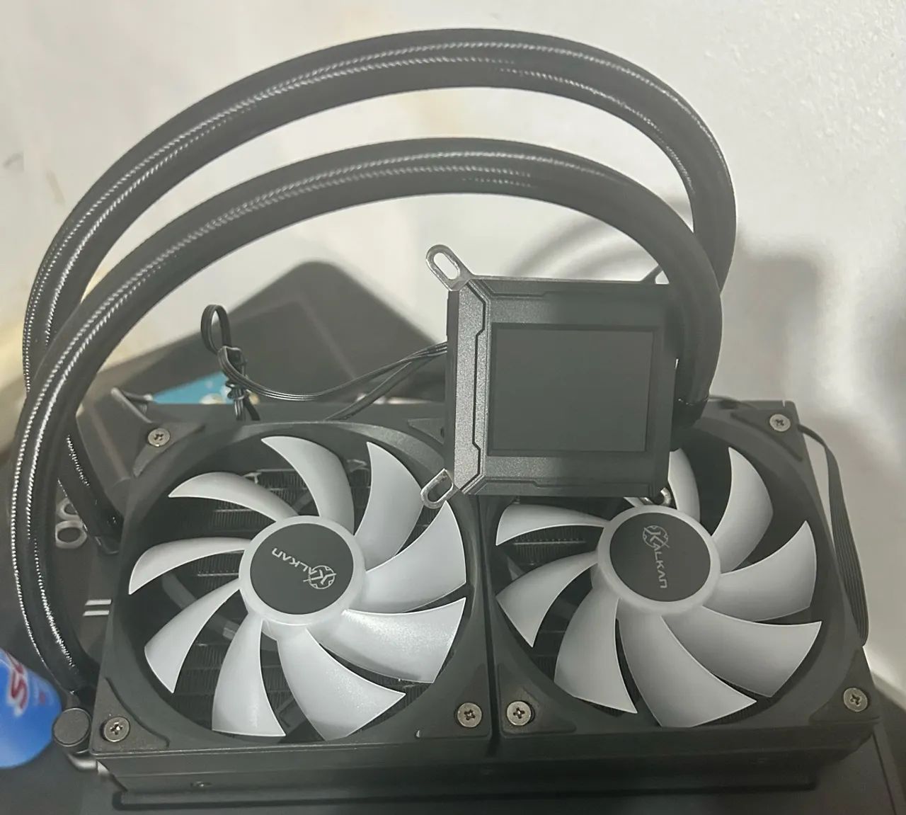 Walter cooler Kalkan Aura LCD