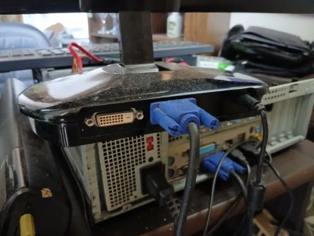 Monitor Aoc E2243fwk Led 21,5' - Full Hd - Vga/dvi  - Foto 2