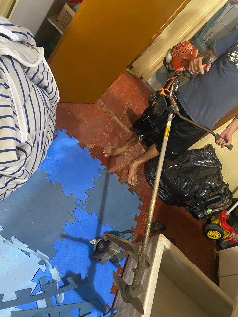 Selling a brush cutter