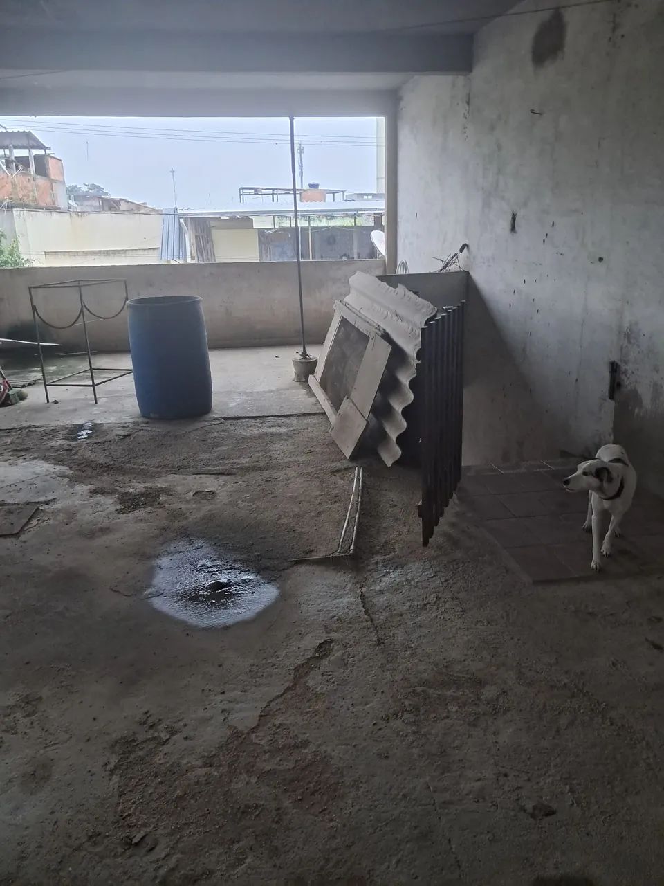 Casa de esquina com terraço 