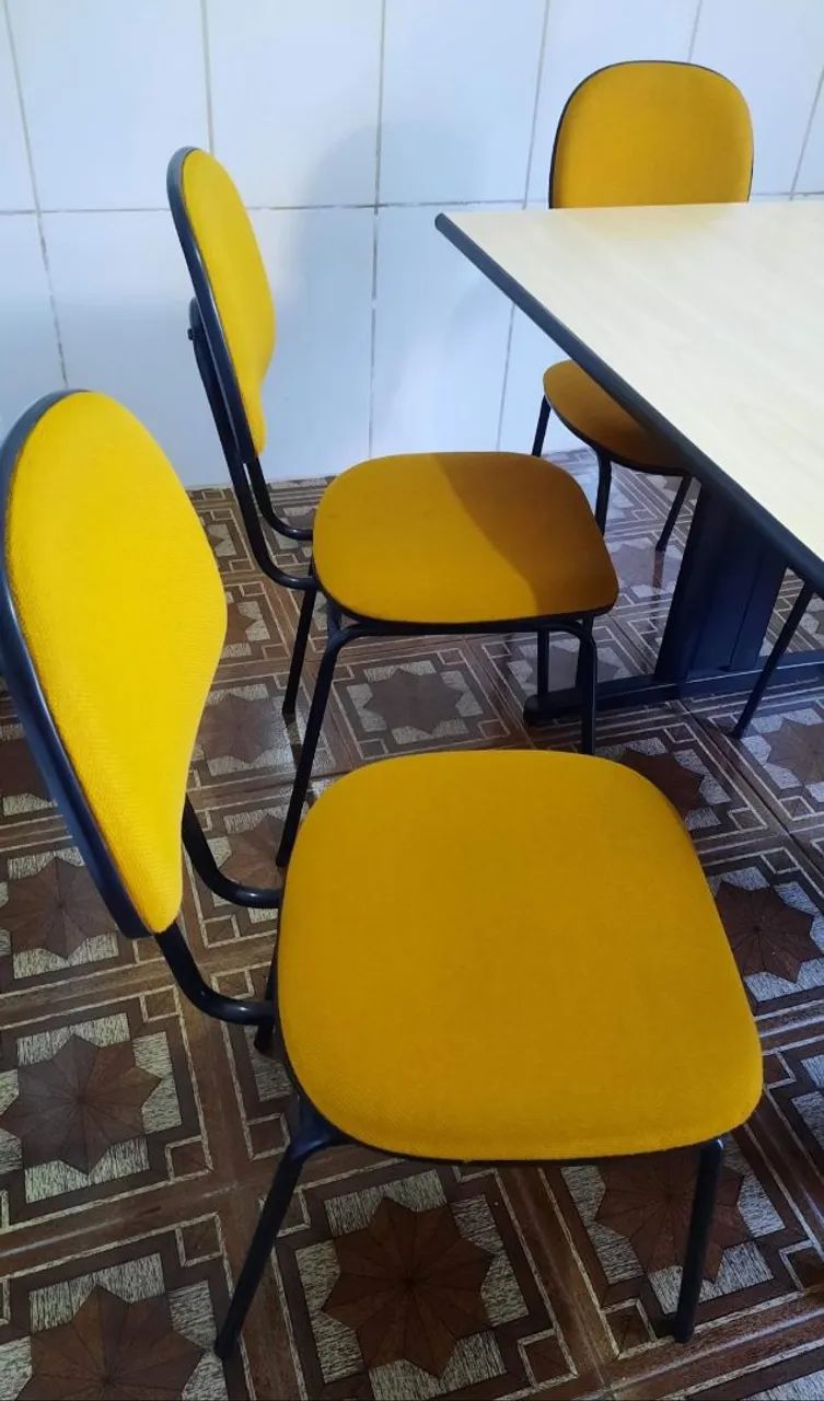 Mesa com 6 cadeiras  - Foto 2