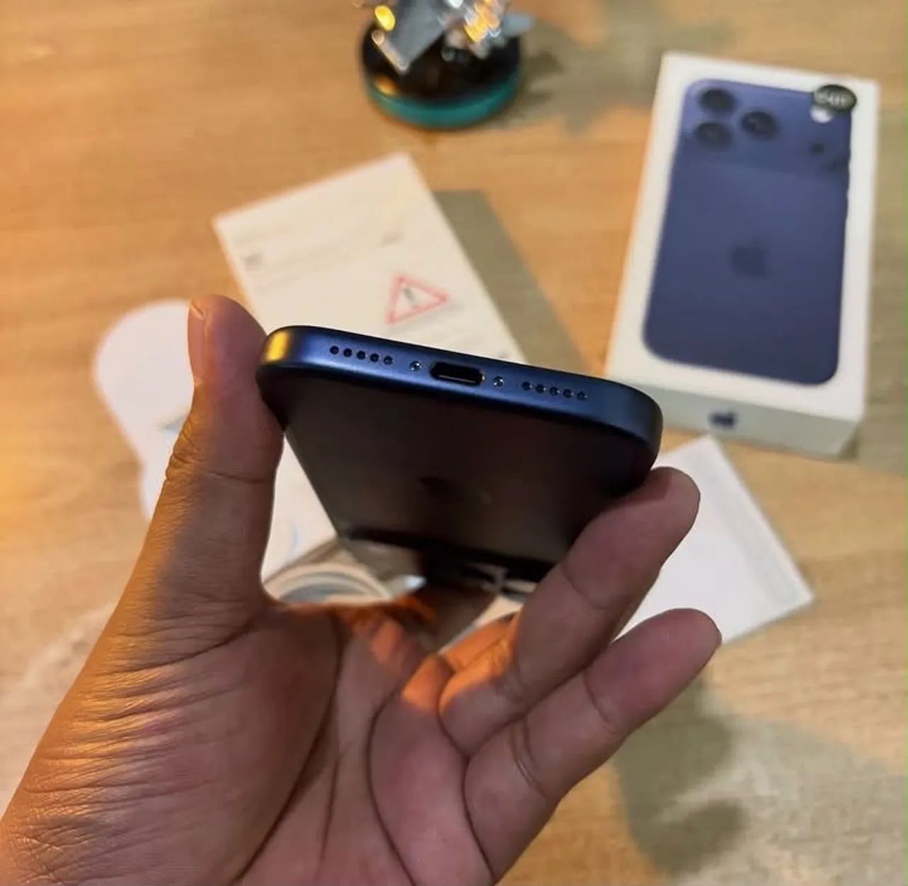 iPhone 17 Pro 256GB Azul (Deep Blue) - Impecável na Caixa com Garantia Apple - Foto 3