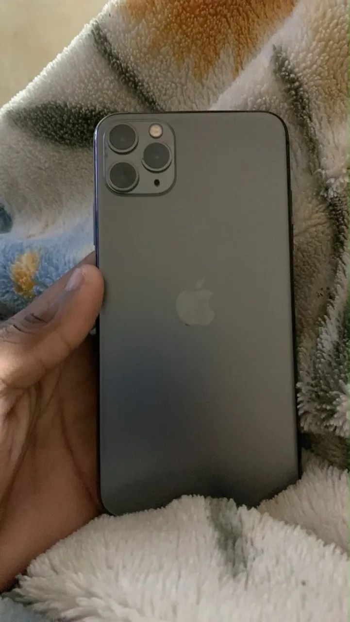 iPhone 11 Pro Max  - Foto 2