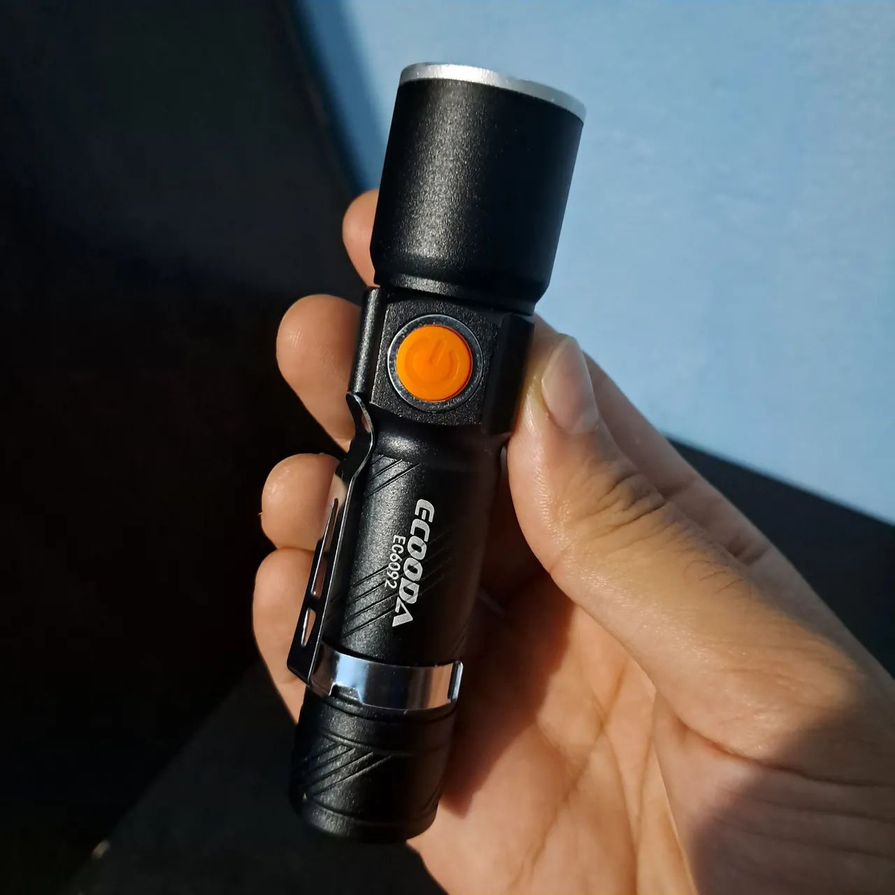 Lanterna Tática Led USB Recarregável
