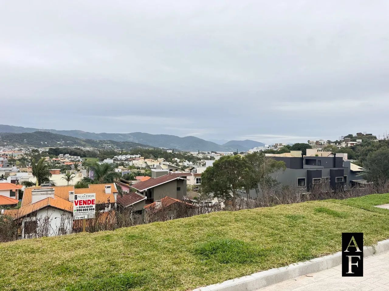 Terreno à venda no bairro Centro - Garopaba/SC