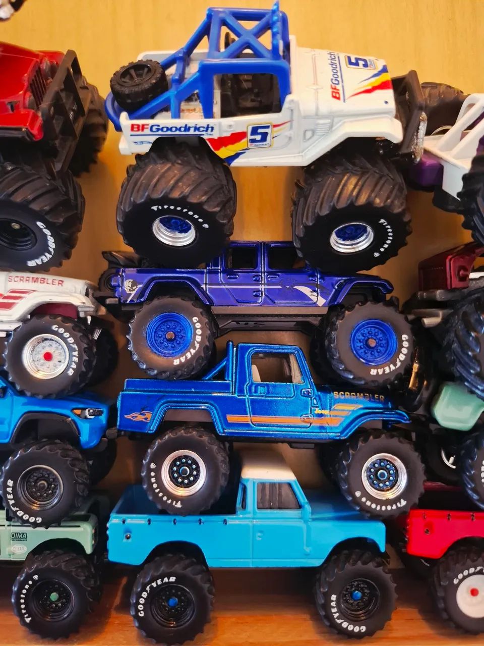 Miniaturas 1:64 customizadas lote exclusivo com 13 minis Top!!!Oportunidade!!! - Foto 2