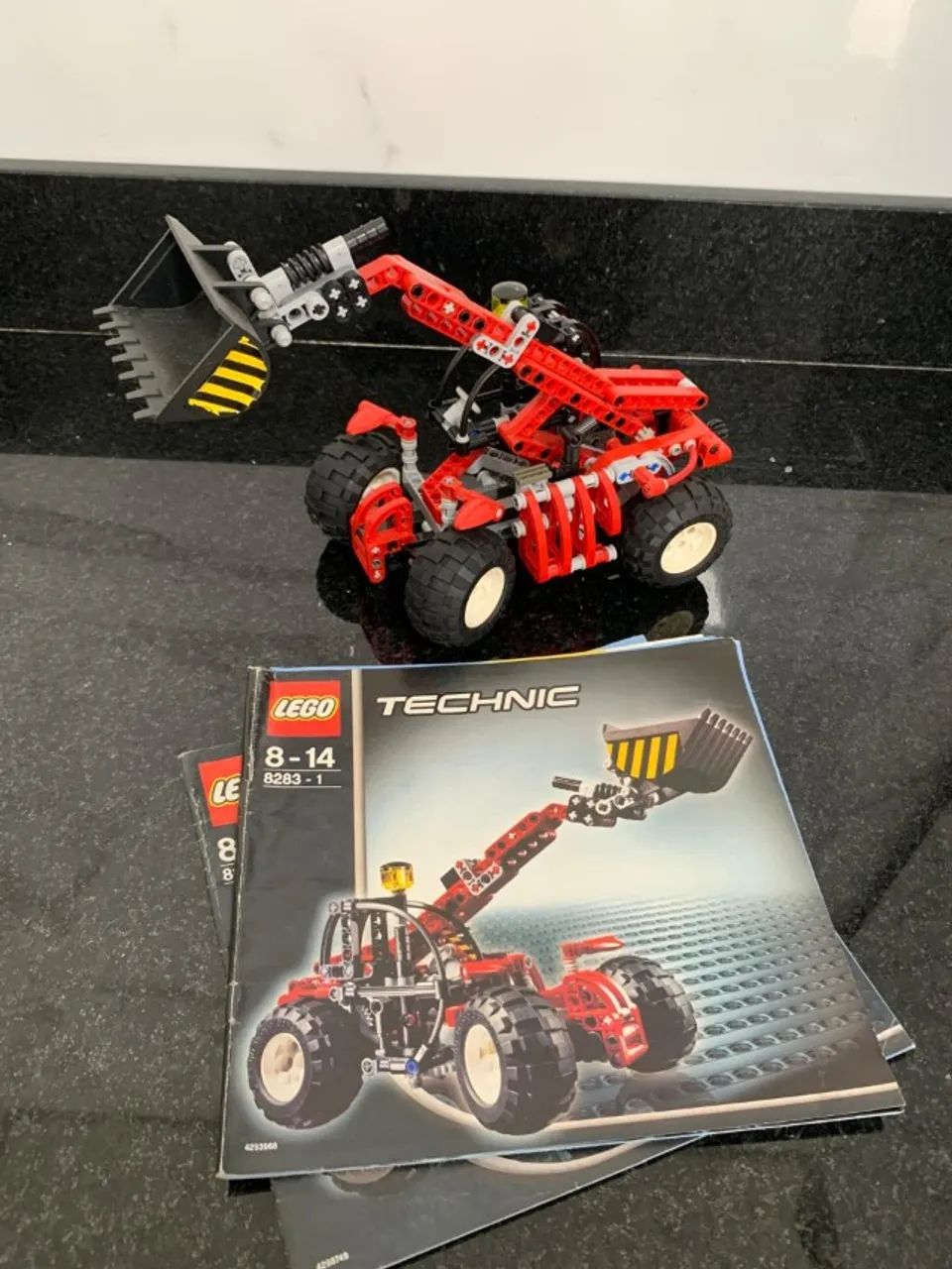 LEGO Technic 8283 Telehandler / Front Loader - Raro 2006