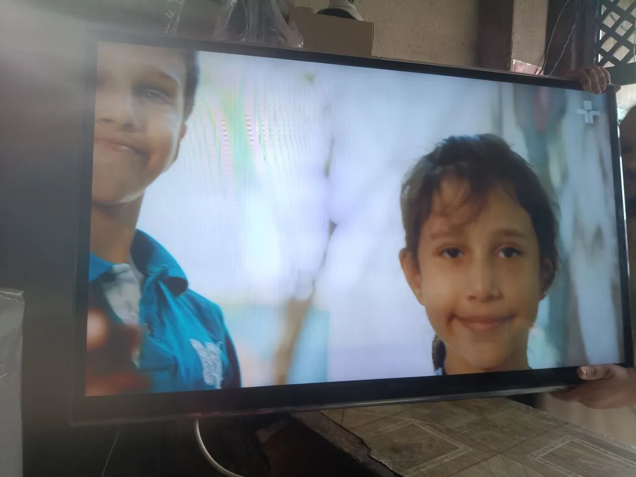 Tv de plasma de 47 polegadas,impressão de 50,não funciona  as entradas HDMI