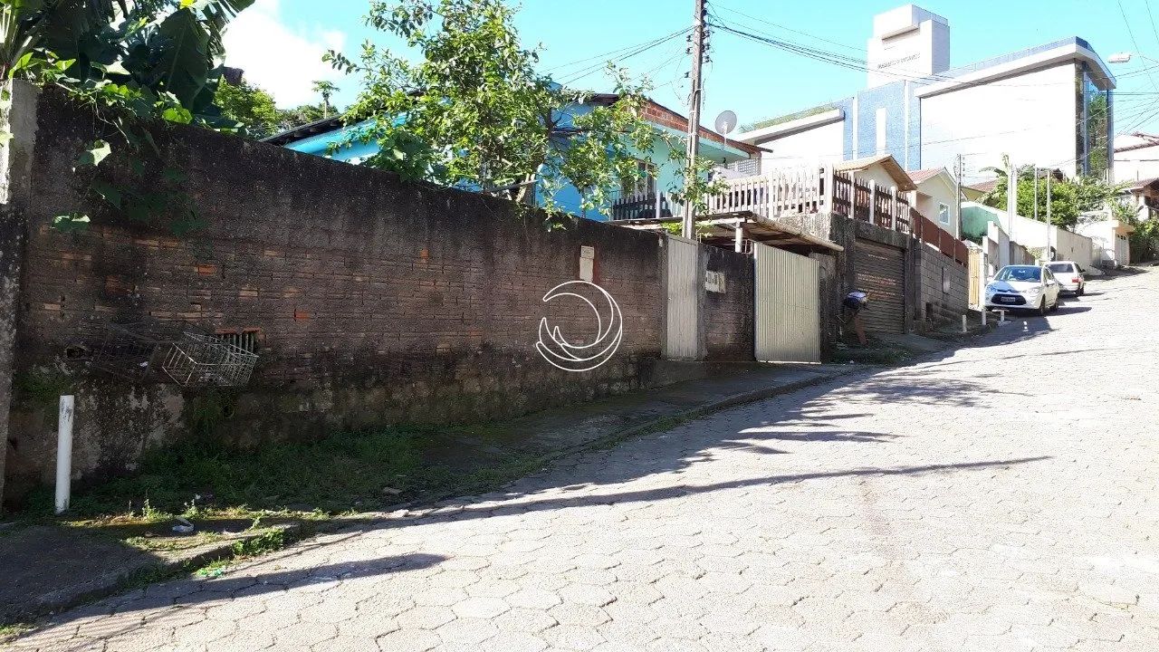 Terreno de 1347.45m² no bairro Itacorubi