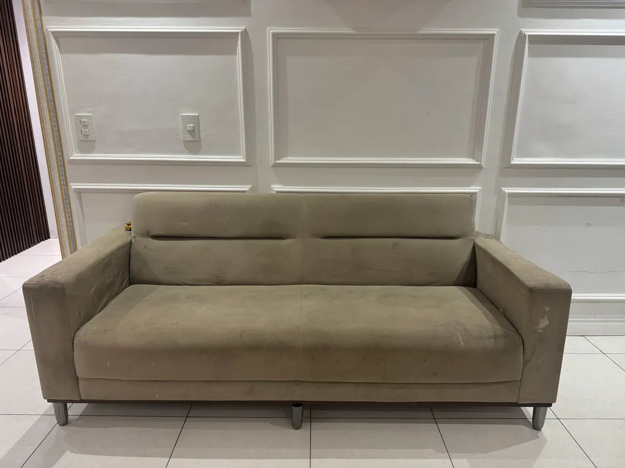 Vendo sofá três lugares 