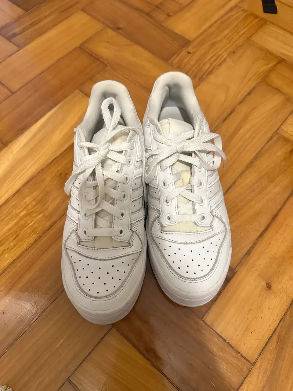 Tênis adidas casual