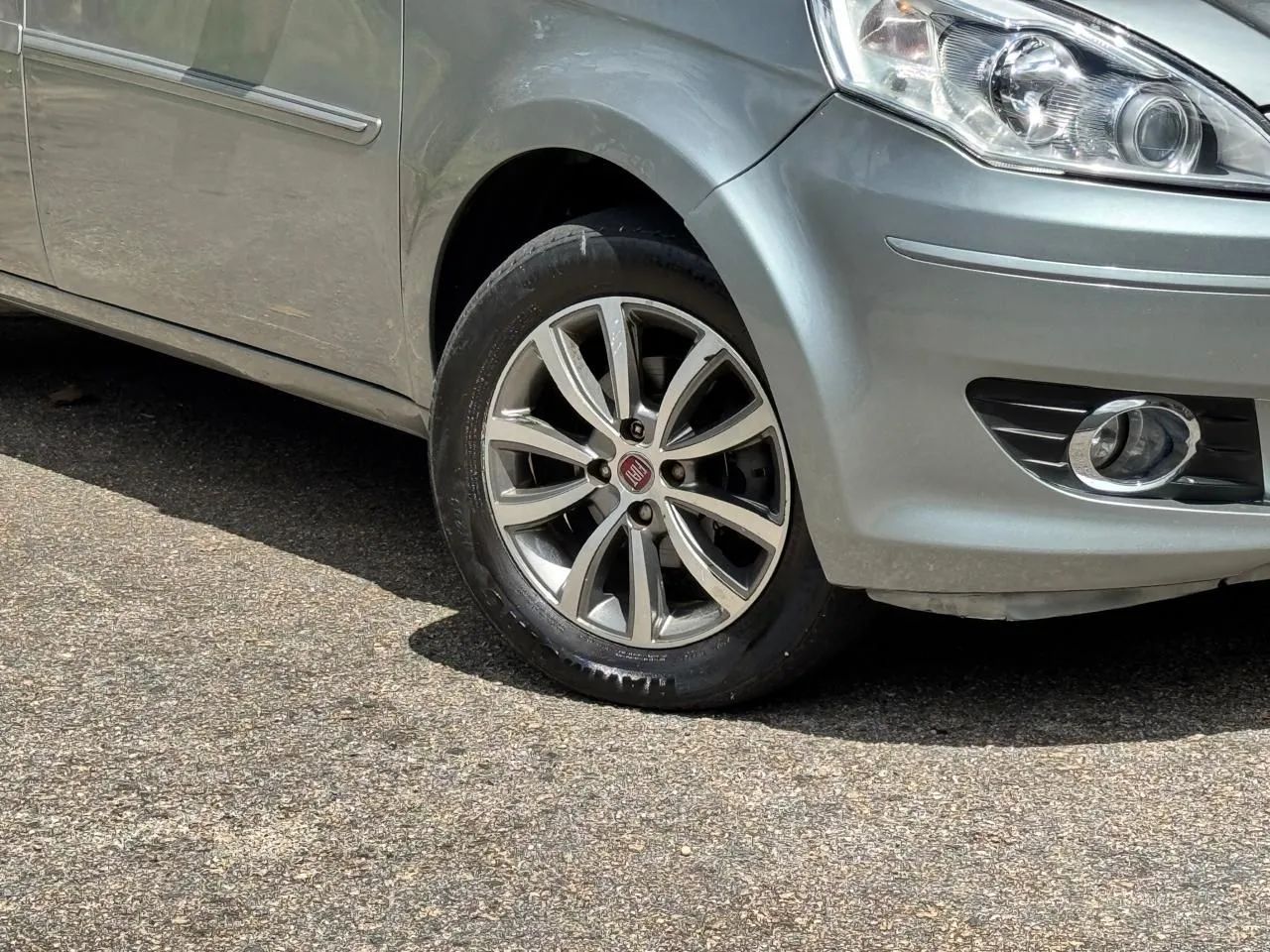 Fiat Idea Attractive 1.4 Fire Flex 8V 5P 2012 - Foto 3