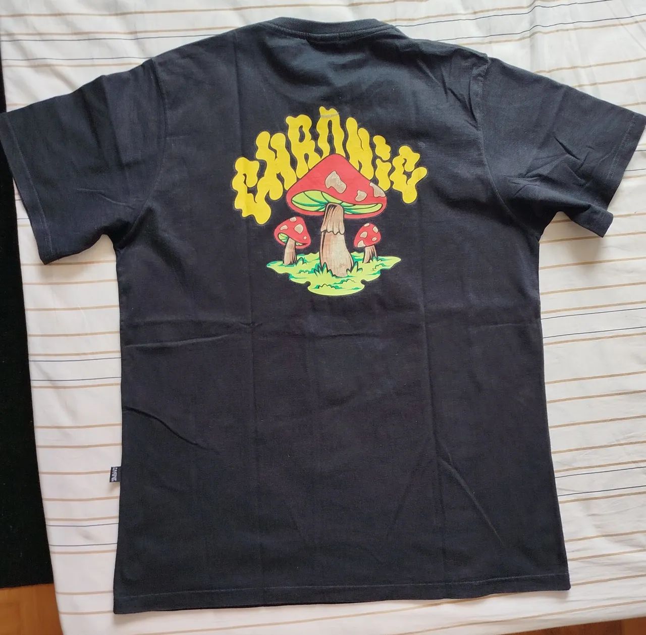 kit com 2 camisetas de skate - Foto 2