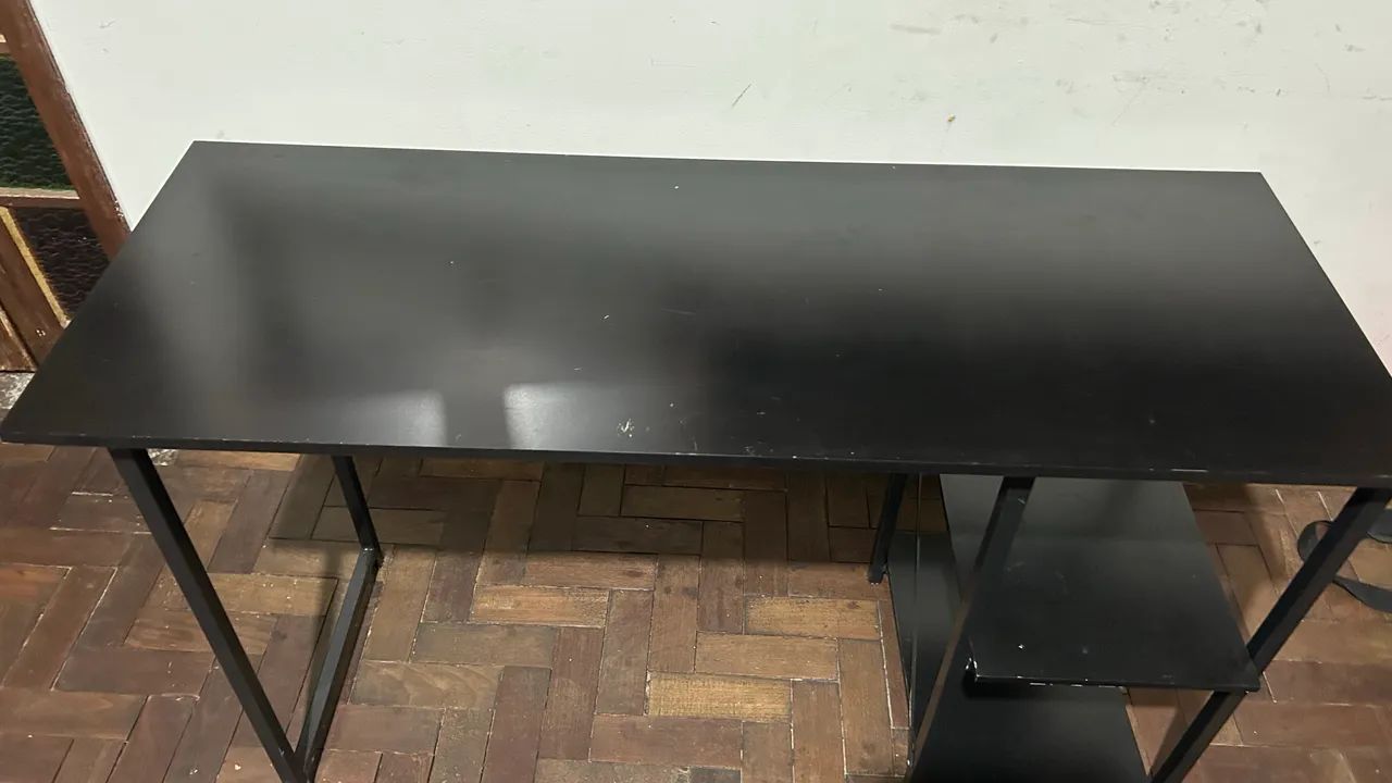 Black MDF computer desk with two shelves65171898522755122