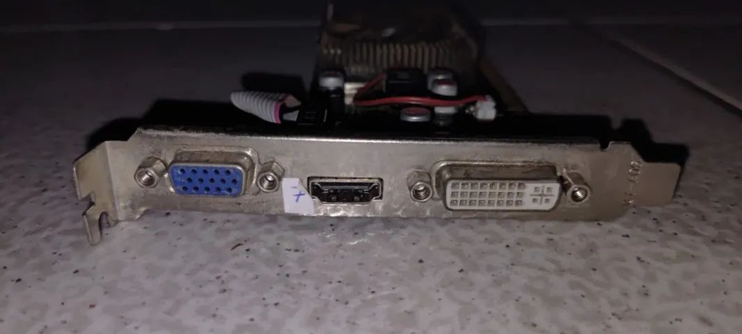 Placa de video GT210 - Foto 2