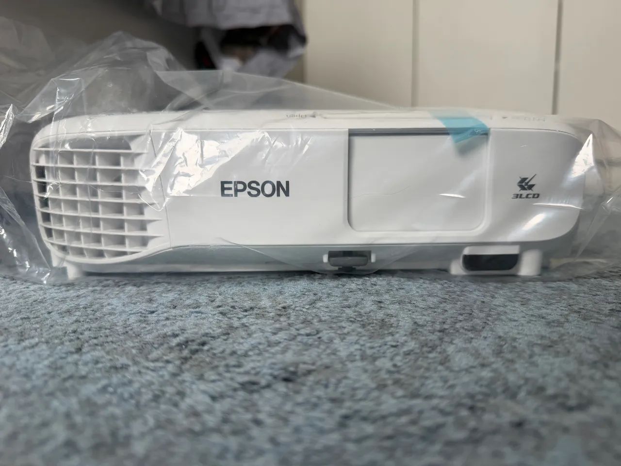 Projetor Epson powerLite W49 - Foto 3