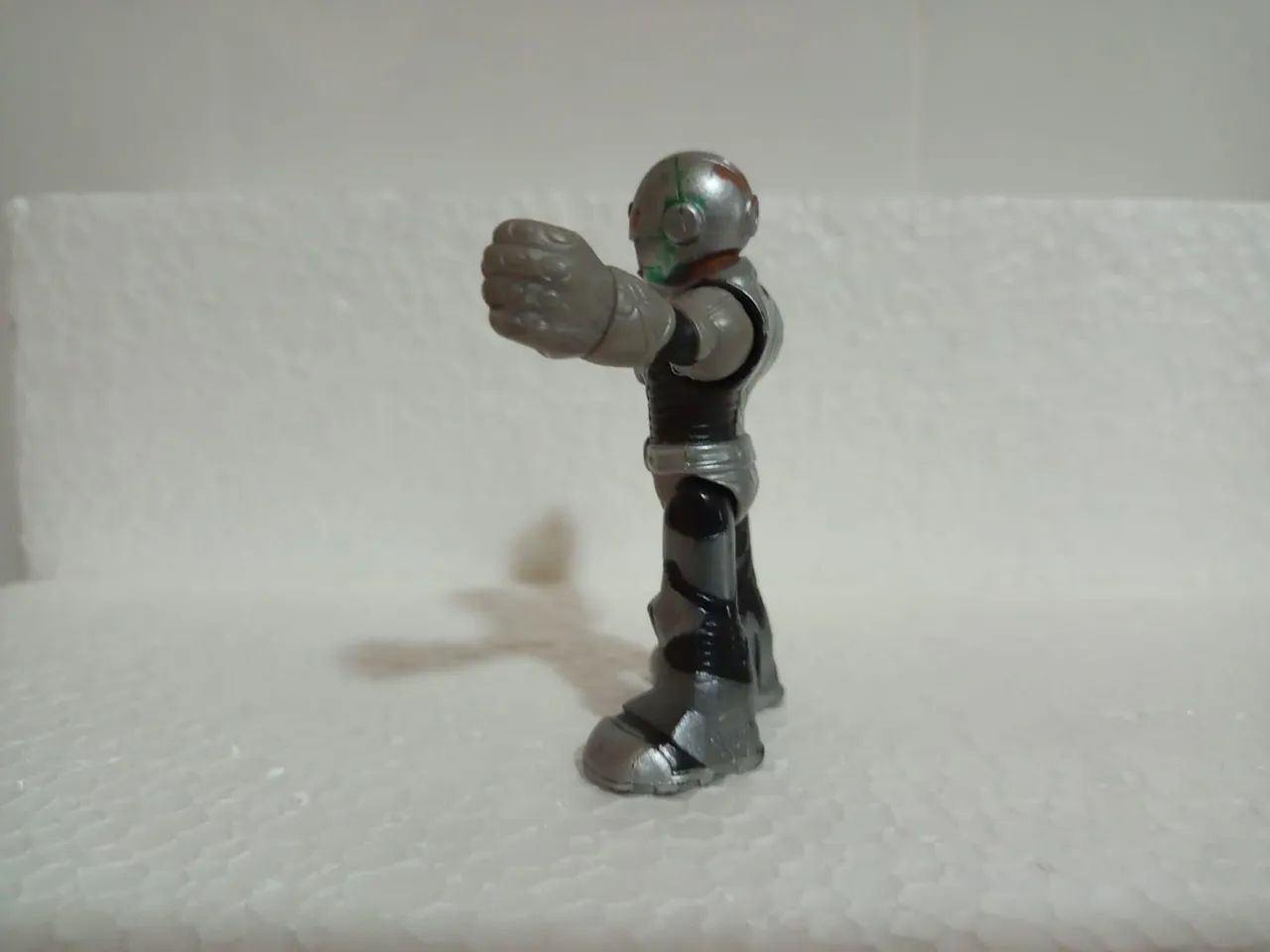 Boneco ciborgue Imaginext  - Foto 2