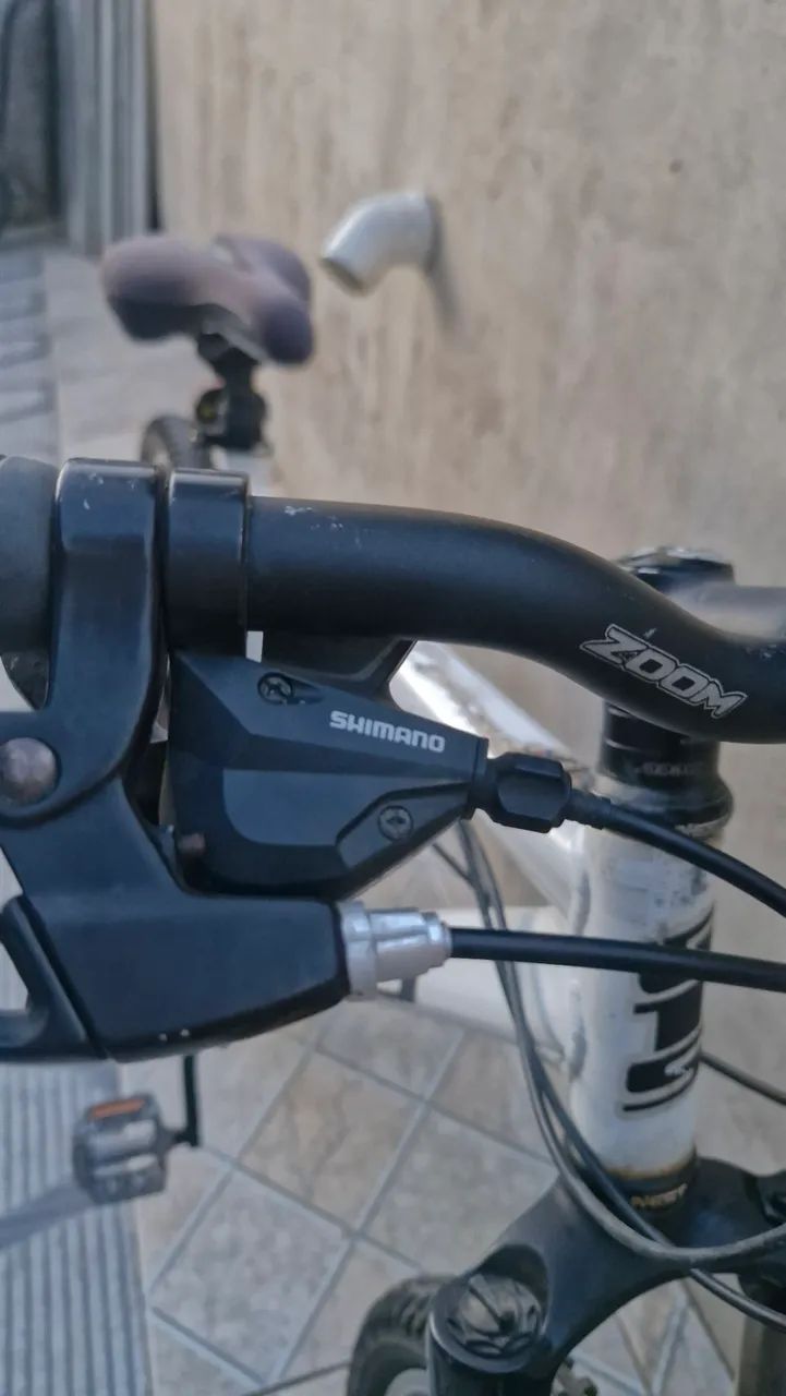 Bicicleta semi nova aro 26 - Foto 2