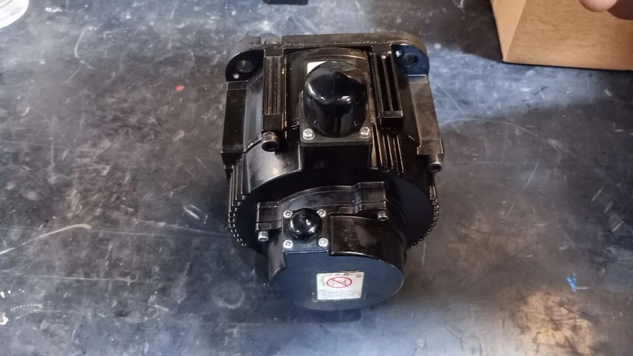 Servo Motor CA Yaskawa, modelo SGMGV-09DDW-YG25 - Foto 3
