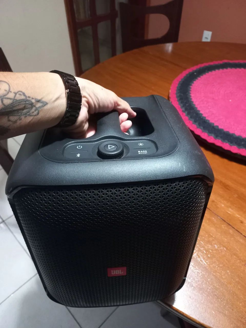Vendo caixa de som JBL (OBS)NÃO É COM OS MICROFONES. - Foto 3
