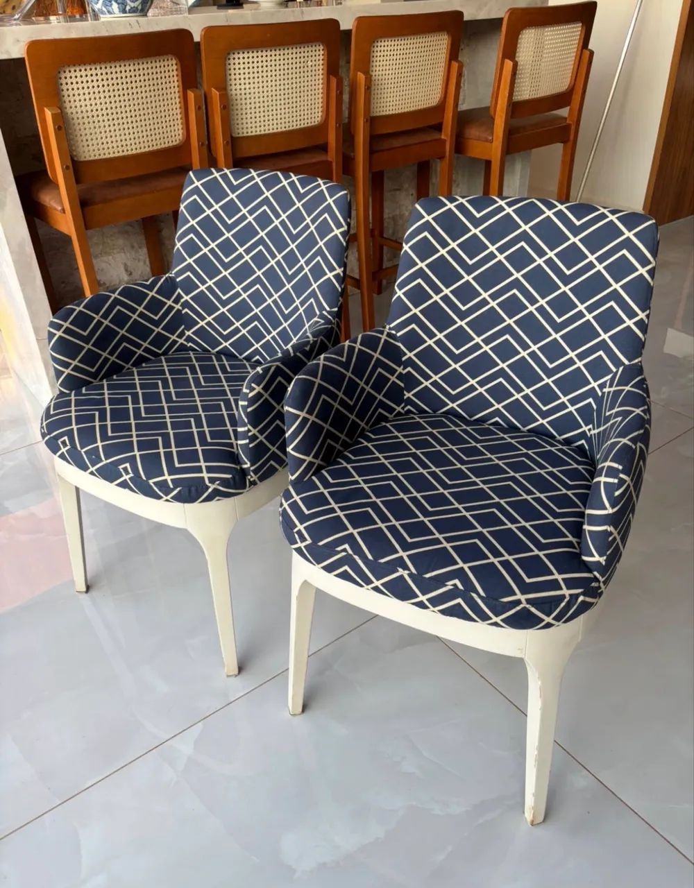 8 Cadeiras Sala de Jantar - Foto 3