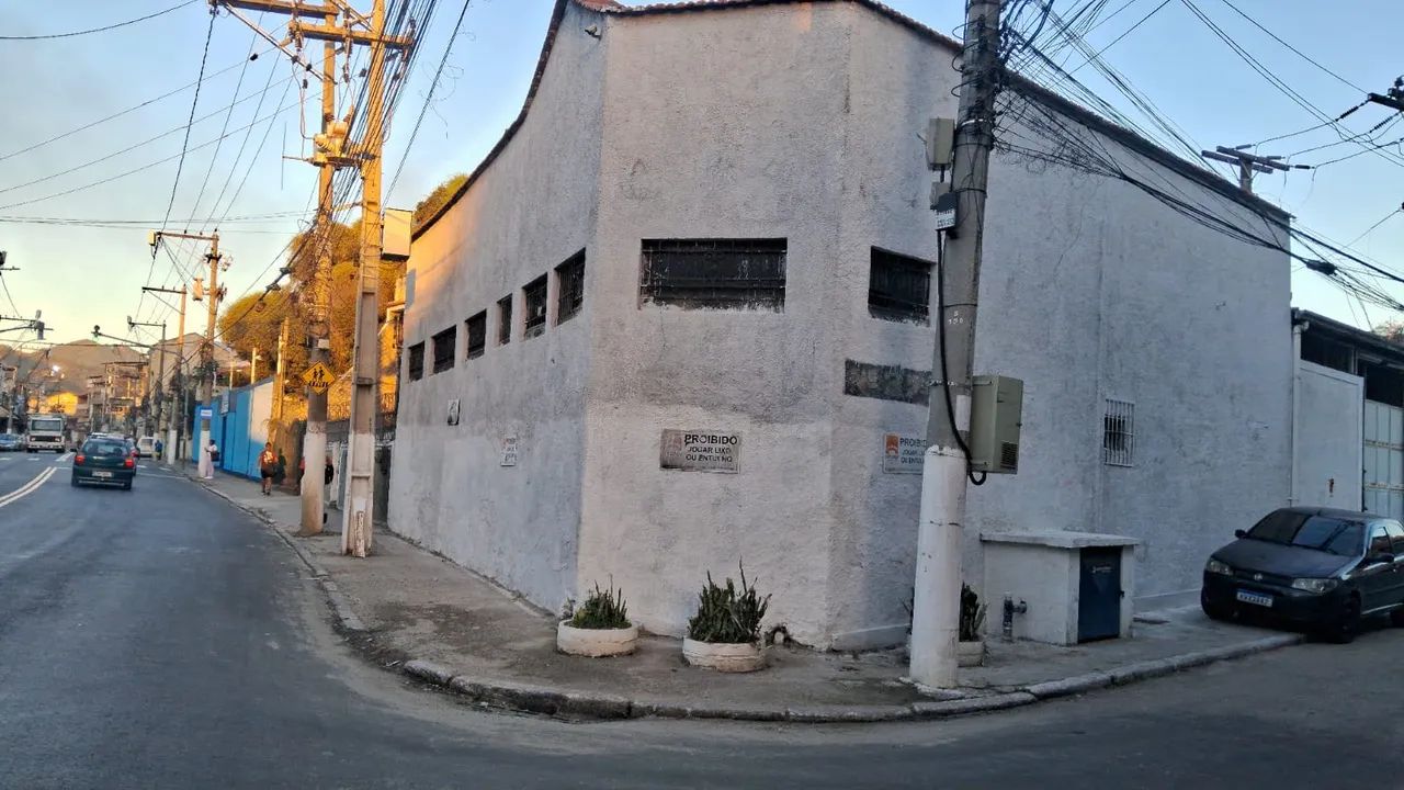 GALPÃO NITERÓI EXCELENTE LOCALIZAÇÃO 