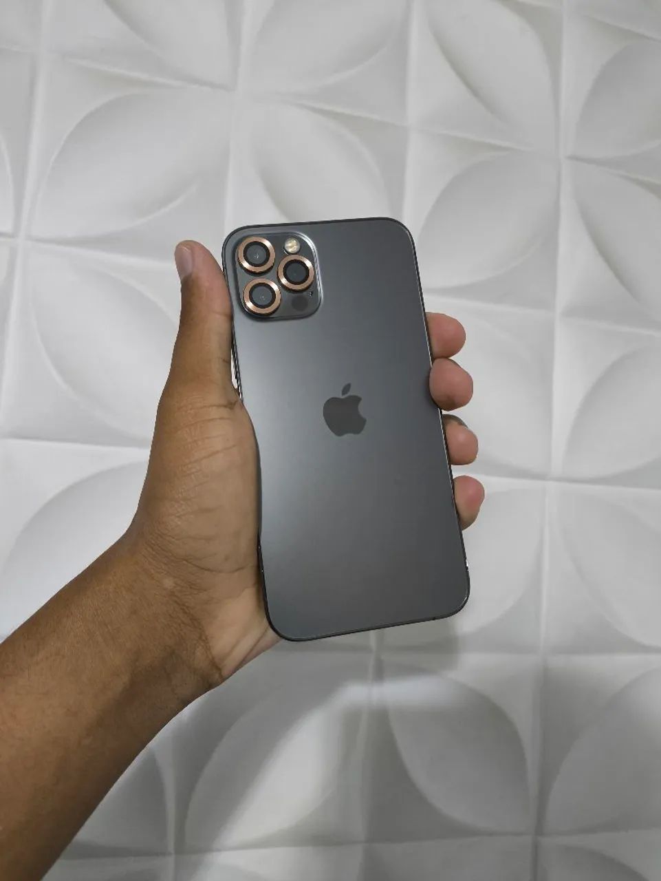 iPhone 12 pro 256gb ACEITO TROCAS - Celulares e Smartphones