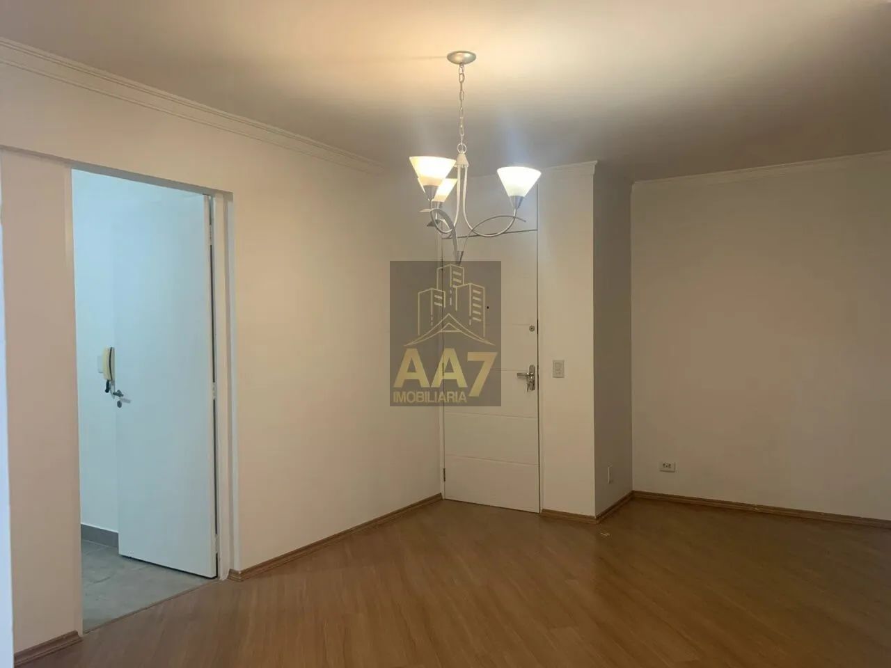Apartamento para COMPRAR - com 3 Dormitórios, 2 Banheiros, 75m² - Foto 5
