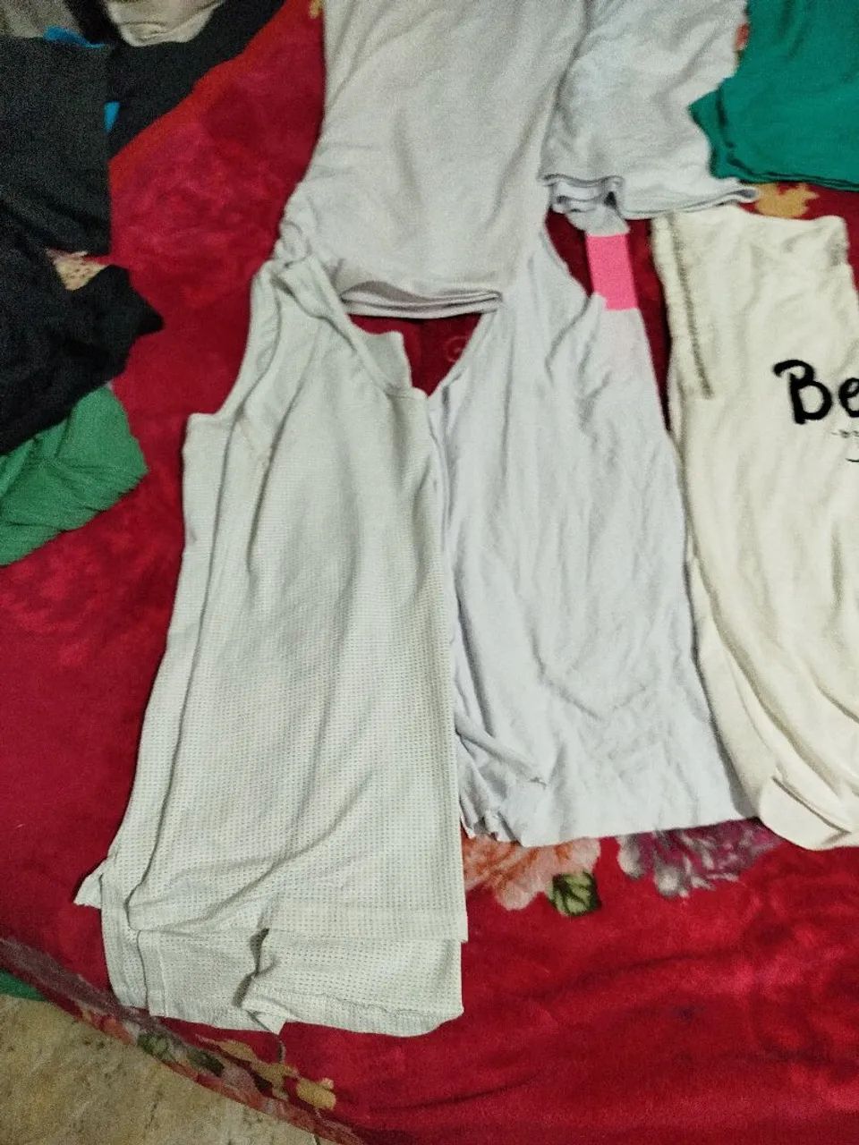 Lote com 8 camisetas fitnes  - Foto 4