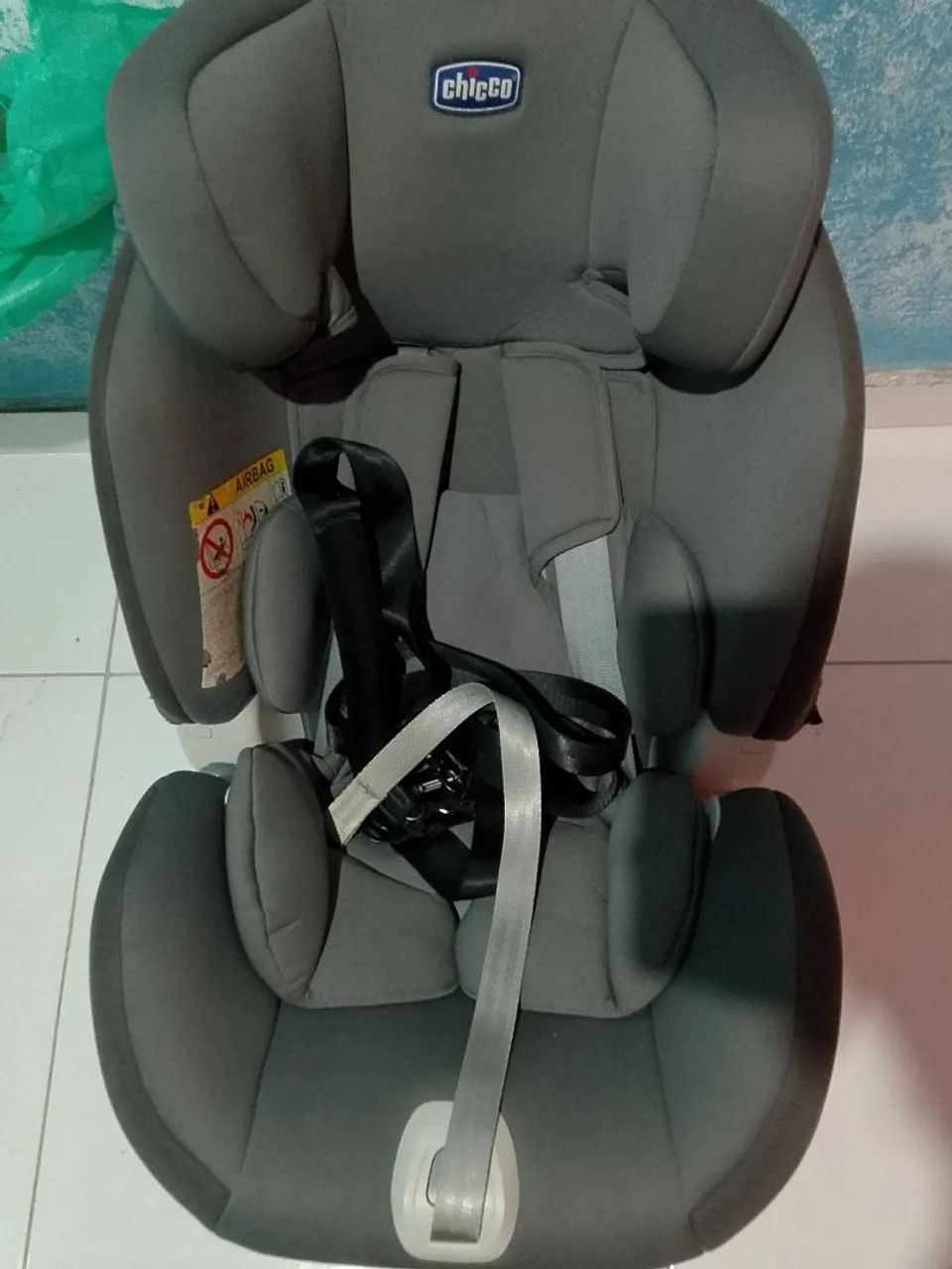 Cadeira e bebê conforto da chicco 