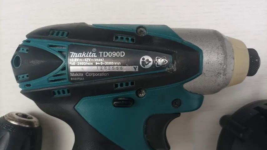 Parafusadeira Makita TD090D - Foto 2