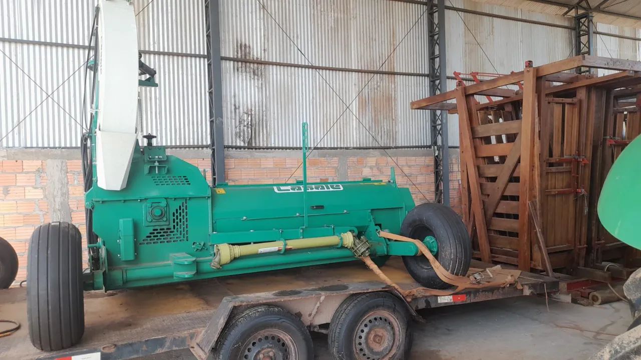 Colhedora de forragem cata capim CASALE CRC180 AP NOVA - Foto 2