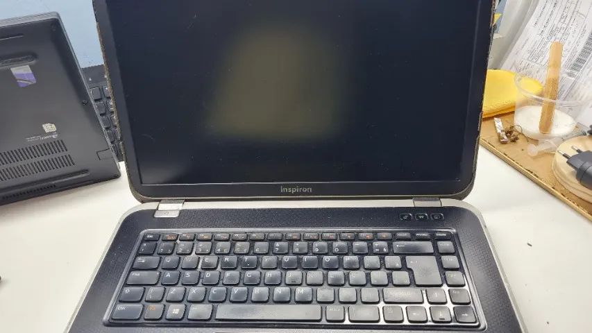 Notebbok Dell 15'' Processador I7 - Usado e não esta funcionando