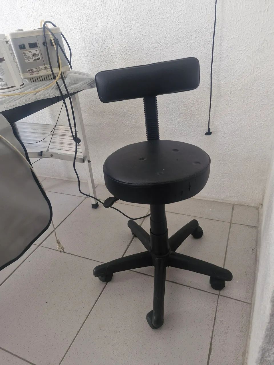 Cadeira hidráulica.  - Foto 3