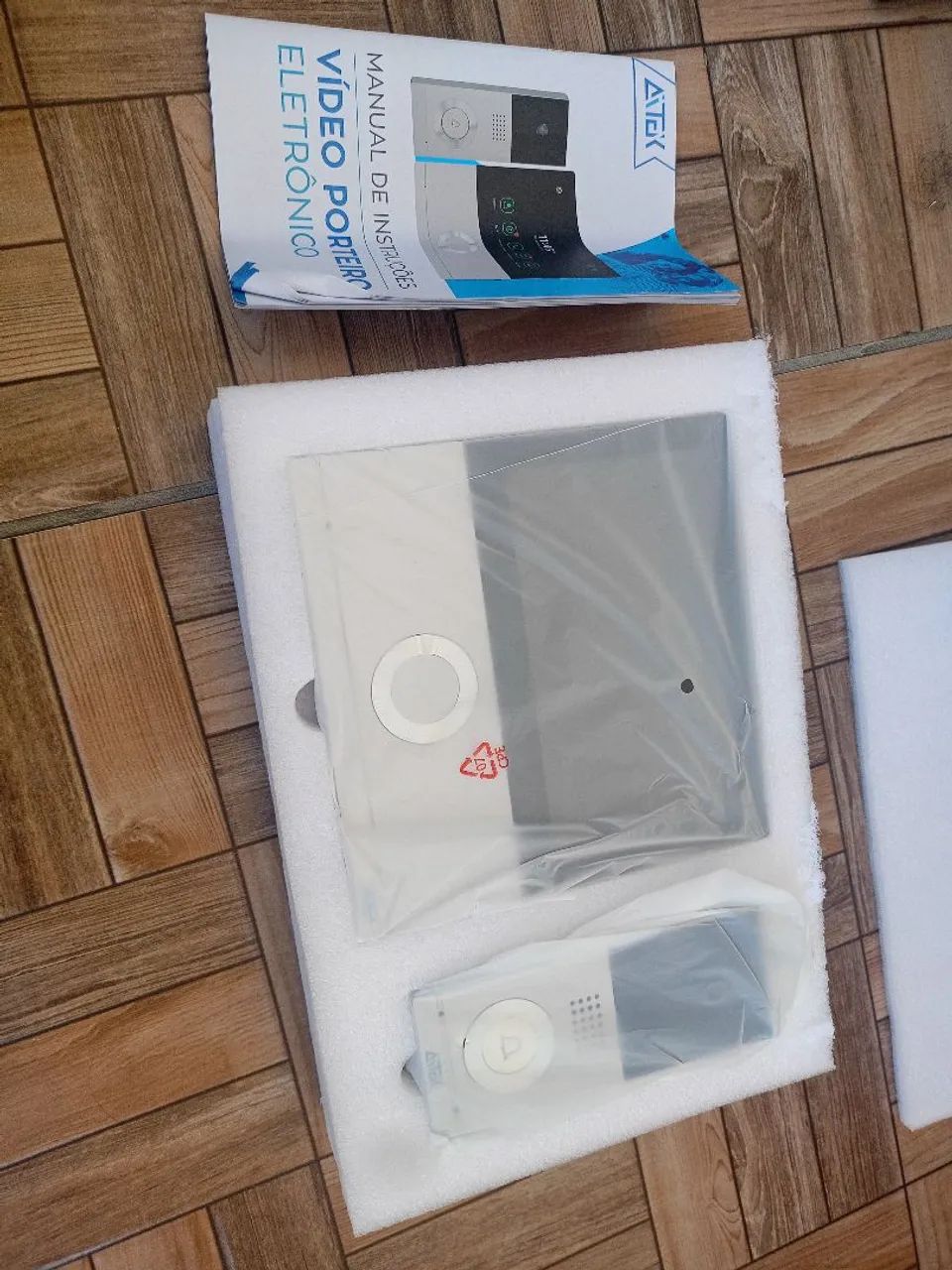 Vídeo Porteiro Eletrônico Smart Aitek Alpha-1100 com tela de 7 polegadas - Foto 2