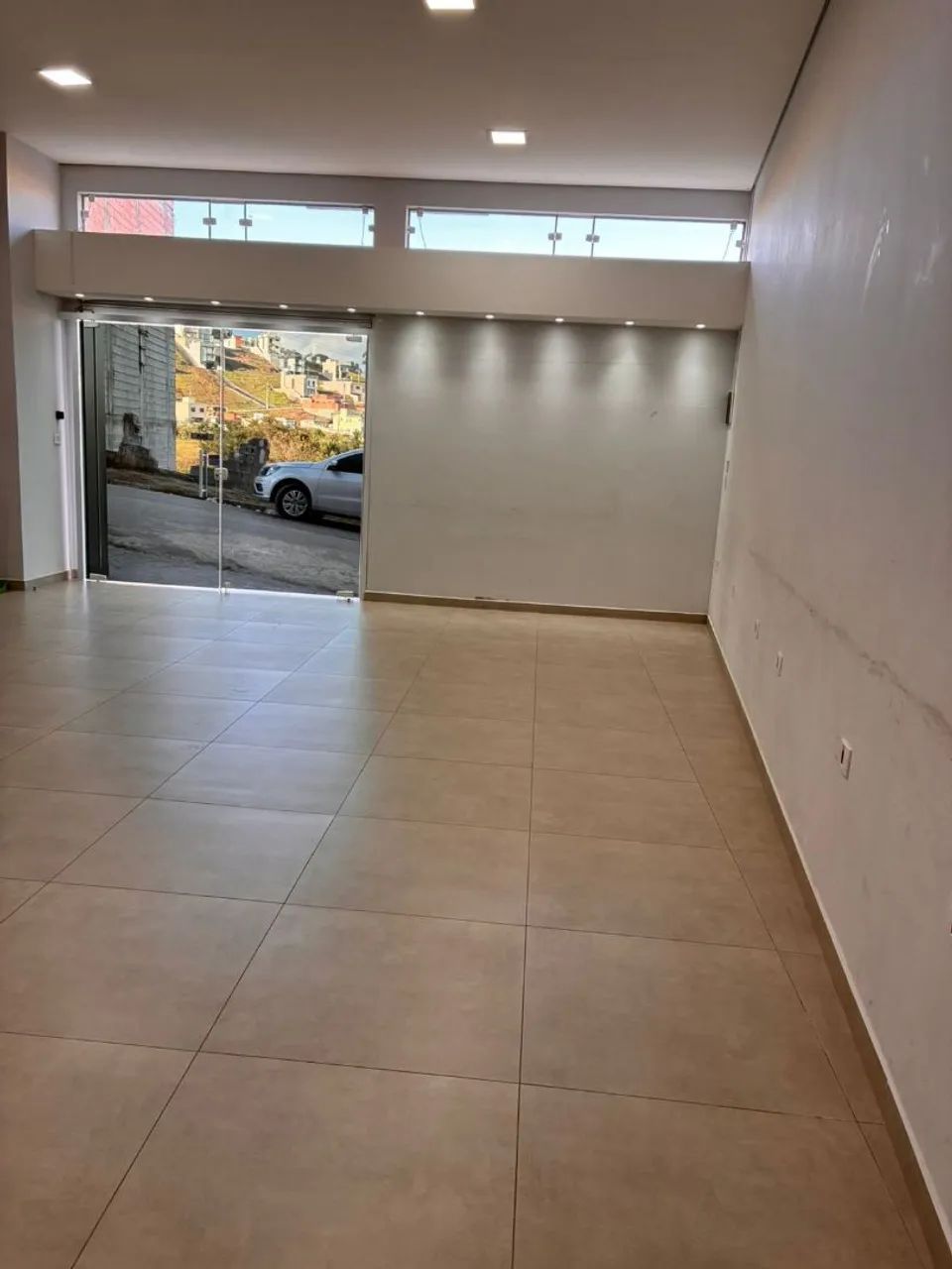 Aluga-Se Salão $1.499 - Foto 2