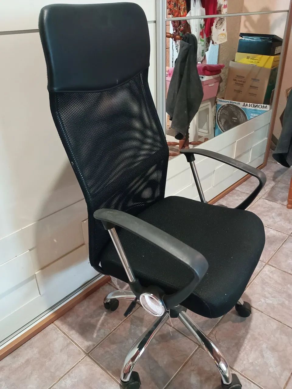 Cadeira de trabalho  - Foto 2