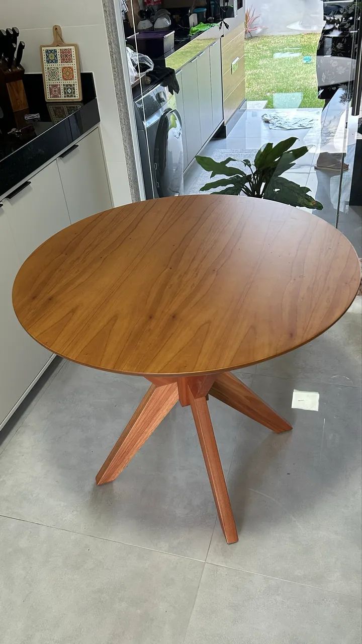Mesa de madeira maciça  - Foto 5