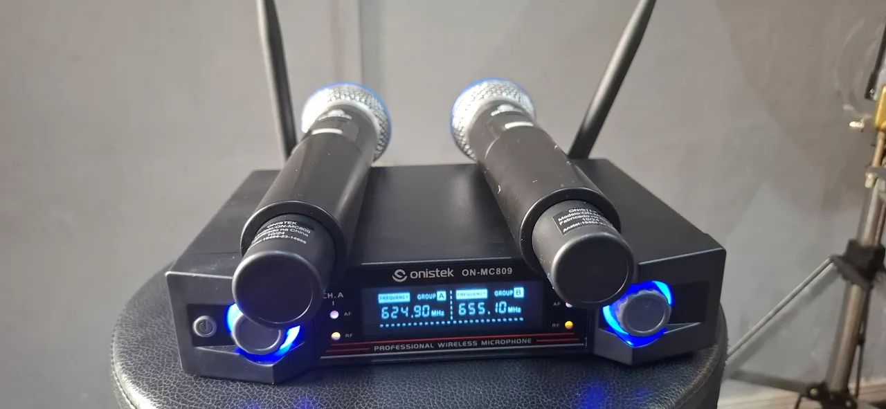 2 microfones sem fio 