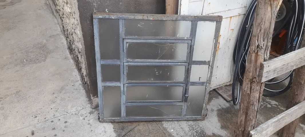 Janela reforçada 80 por 80 imperdível  - Foto 2