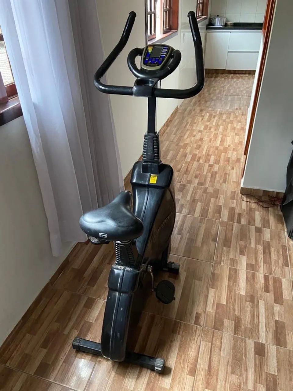 BICICLETA ERGOMÉTRICA BM2600 MOVEMENT 