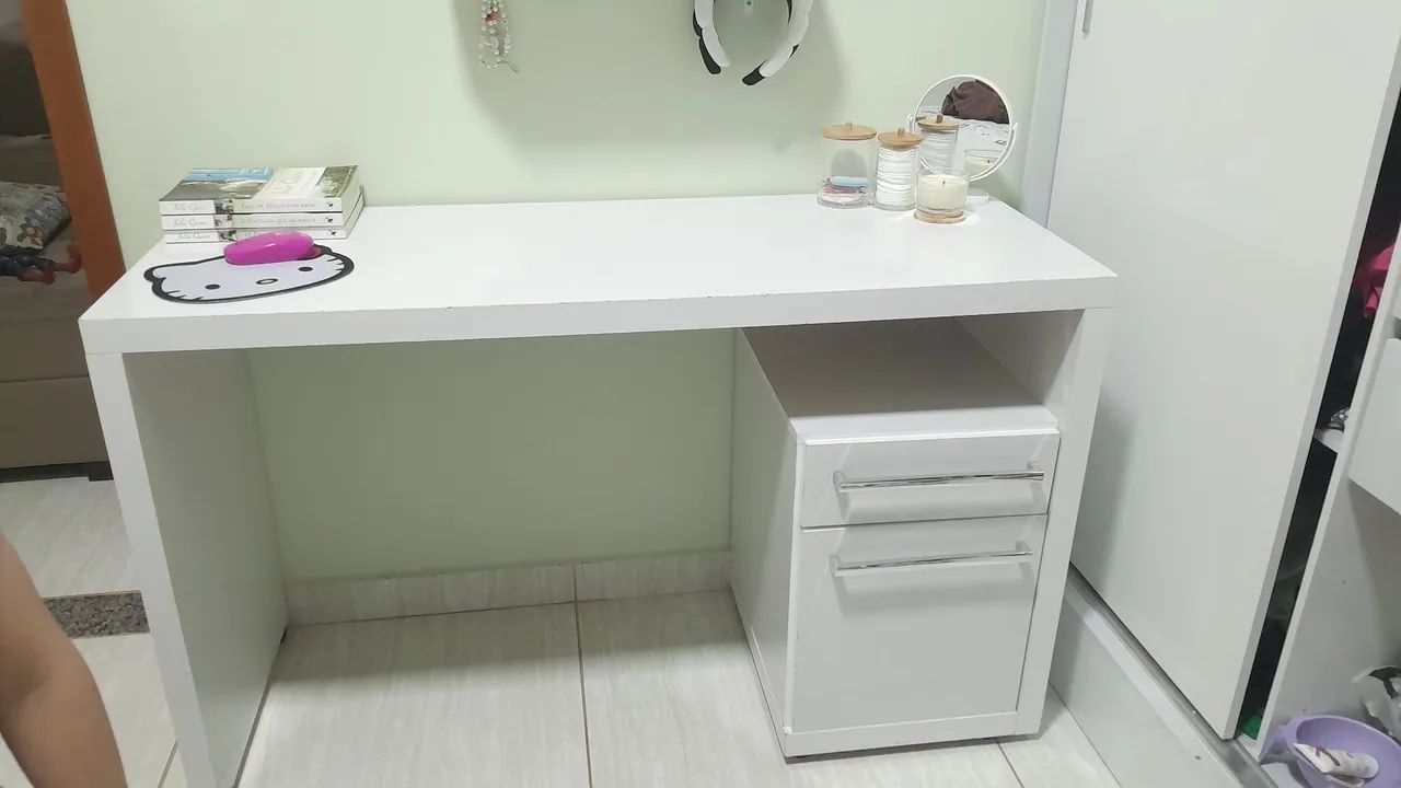 Escrivaninha Branca USADA  - Foto 5