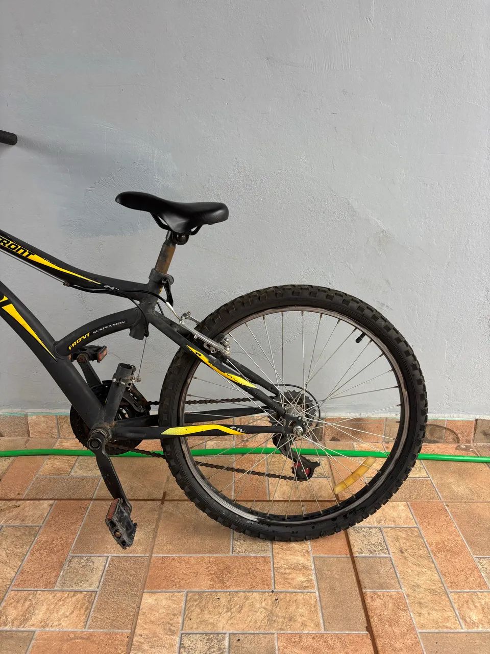 Vendo Bicicleta em estado muito bom  - Foto 3