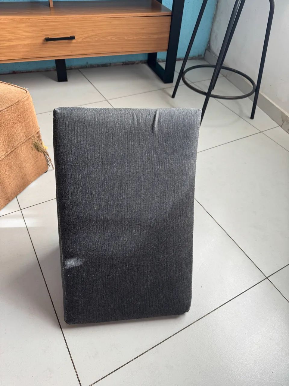 Encosto triangular - Foto 2