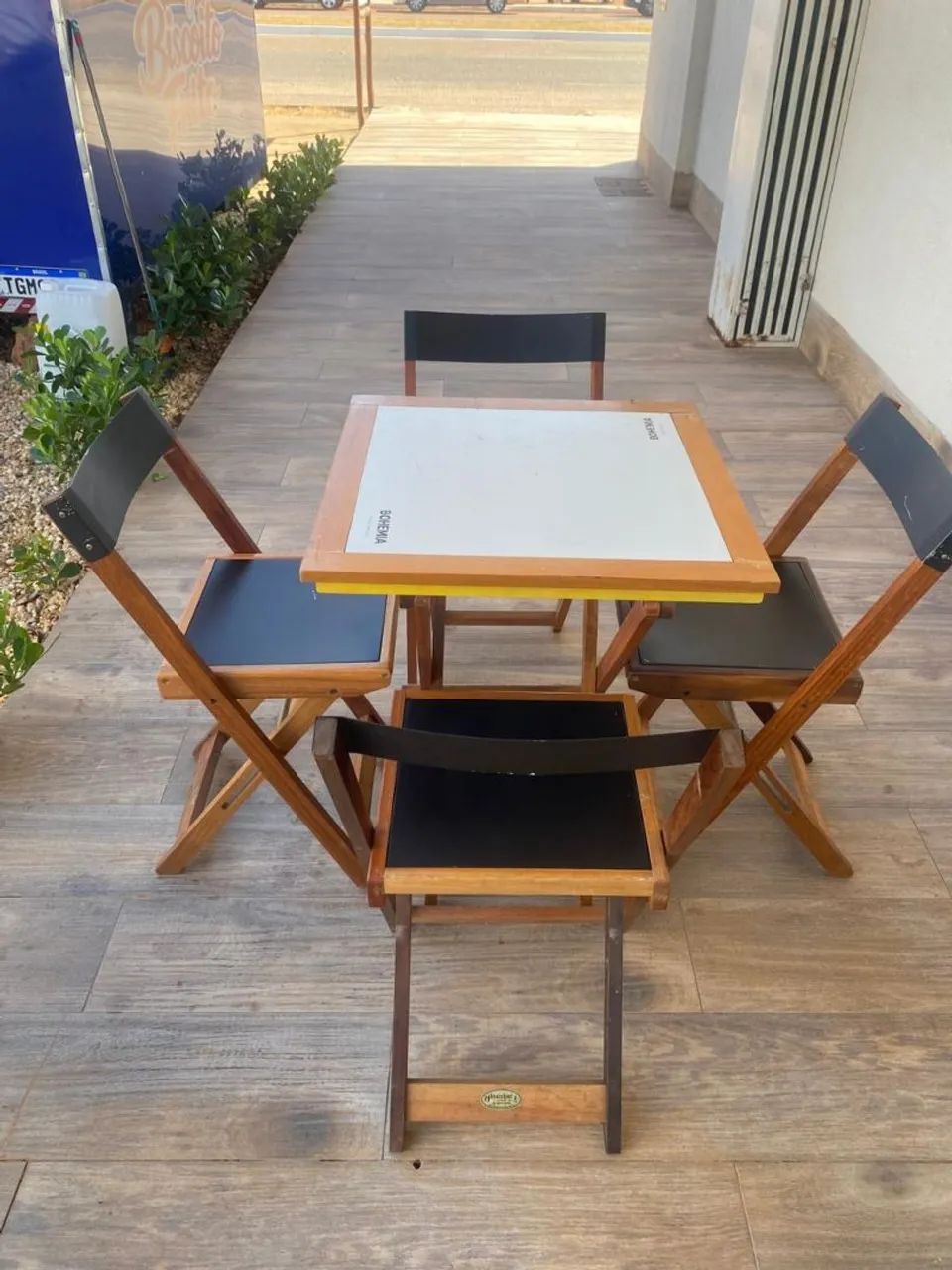 Conjunto de cadeiras e mesa - Foto 3